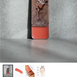 Tropicana Coral Blush Palette